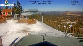 Weather camera view of Sunrise Park Resort 10650 ft elev.