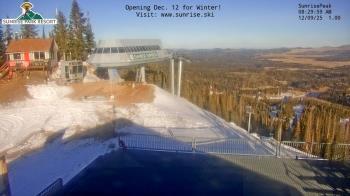 Weather camera view of Sunrise Park Resort 10650 ft elev.