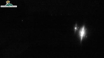 Weather camera view of Sunrise Park Resort 10650 ft elev.