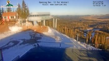 Weather camera view of Sunrise Park Resort 10650 ft elev.