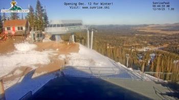 Weather camera view of Sunrise Park Resort 10650 ft elev.