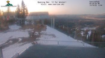 Weather camera view of Sunrise Park Resort 10650 ft elev.
