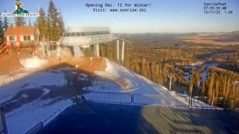 Weather camera view of Sunrise Park Resort 10650 ft elev.