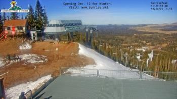 Weather camera view of Sunrise Park Resort 10650 ft elev.