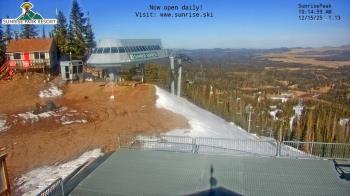 Weather camera view of Sunrise Park Resort 10650 ft elev.