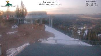 Weather camera view of Sunrise Park Resort 10650 ft elev.