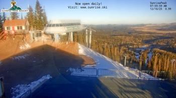 Weather camera view of Sunrise Park Resort 10650 ft elev.