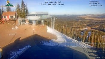 Weather camera view of Sunrise Park Resort 10650 ft elev.