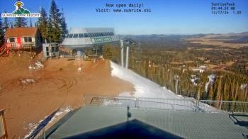 Weather camera view of Sunrise Park Resort 10650 ft elev.