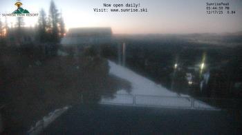 Weather camera view of Sunrise Park Resort 10650 ft elev.