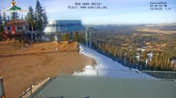 Weather camera view of Sunrise Park Resort 10650 ft elev.