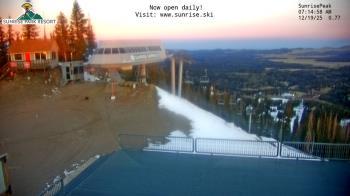 Weather camera view of Sunrise Park Resort 10650 ft elev.