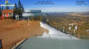 Weather camera view of Sunrise Park Resort 10650 ft elev.