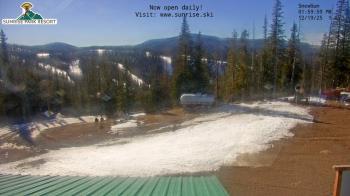 Weather camera view of Sunrise Park Resort 10650 ft elev.