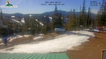 Weather camera view of Sunrise Park Resort 10650 ft elev.