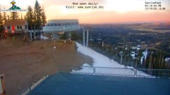 Weather camera view of Sunrise Park Resort 10650 ft elev.