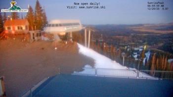 Weather camera view of Sunrise Park Resort 10650 ft elev.