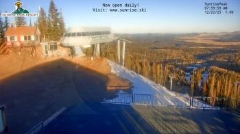 Weather camera view of Sunrise Park Resort 10650 ft elev.