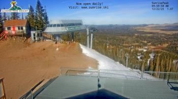 Weather camera view of Sunrise Park Resort 10650 ft elev.