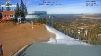 Weather camera view of Sunrise Park Resort 10650 ft elev.