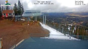 Weather camera view of Sunrise Park Resort 10650 ft elev.