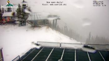 Weather camera view of Sunrise Park Resort 10650 ft elev.