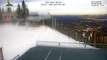 Weather camera view of Sunrise Park Resort 10650 ft elev.