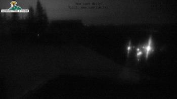 Weather camera view of Sunrise Park Resort 10650 ft elev.