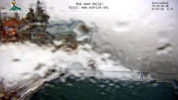 Weather camera view of Sunrise Park Resort 10650 ft elev.