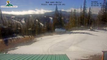 Weather camera view of Sunrise Park Resort 10650 ft elev.