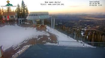 Weather camera view of Sunrise Park Resort 10650 ft elev.