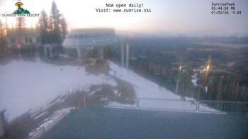 Weather camera view of Sunrise Park Resort 10650 ft elev.