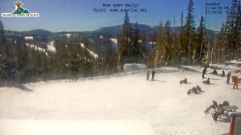 Weather camera view of Sunrise Park Resort 10650 ft elev.