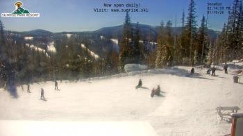 Weather camera view of Sunrise Park Resort 10650 ft elev.