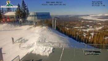 Weather camera view of Sunrise Park Resort 10650 ft elev.
