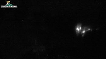 Weather camera view of Sunrise Park Resort 10650 ft elev.