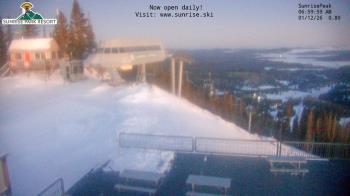 Weather camera view of Sunrise Park Resort 10650 ft elev.