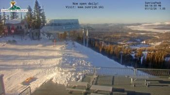 Weather camera view of Sunrise Park Resort 10650 ft elev.