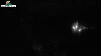 Weather camera view of Sunrise Park Resort 10650 ft elev.