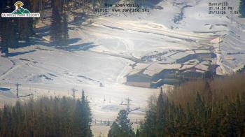 Weather camera view of Sunrise Park Resort 10650 ft elev.
