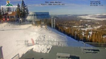 Weather camera view of Sunrise Park Resort 10650 ft elev.