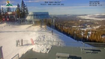 Weather camera view of Sunrise Park Resort 10650 ft elev.