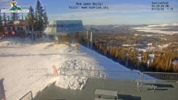 Weather camera view of Sunrise Park Resort 10650 ft elev.