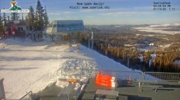Weather camera view of Sunrise Park Resort 10650 ft elev.
