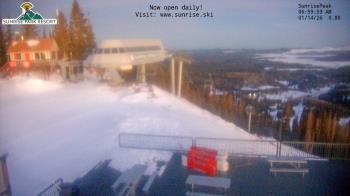 Weather camera view of Sunrise Park Resort 10650 ft elev.