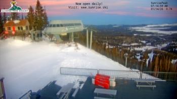 Weather camera view of Sunrise Park Resort 10650 ft elev.