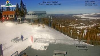 Weather camera view of Sunrise Park Resort 10650 ft elev.
