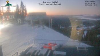 Weather camera view of Sunrise Park Resort 10650 ft elev.