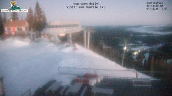 Weather camera view of Sunrise Park Resort 10650 ft elev.