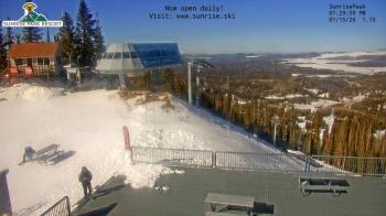 Weather camera view of Sunrise Park Resort 10650 ft elev.